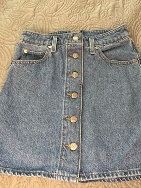 Levi's Medium Blue Button-Front Denim Skirt
